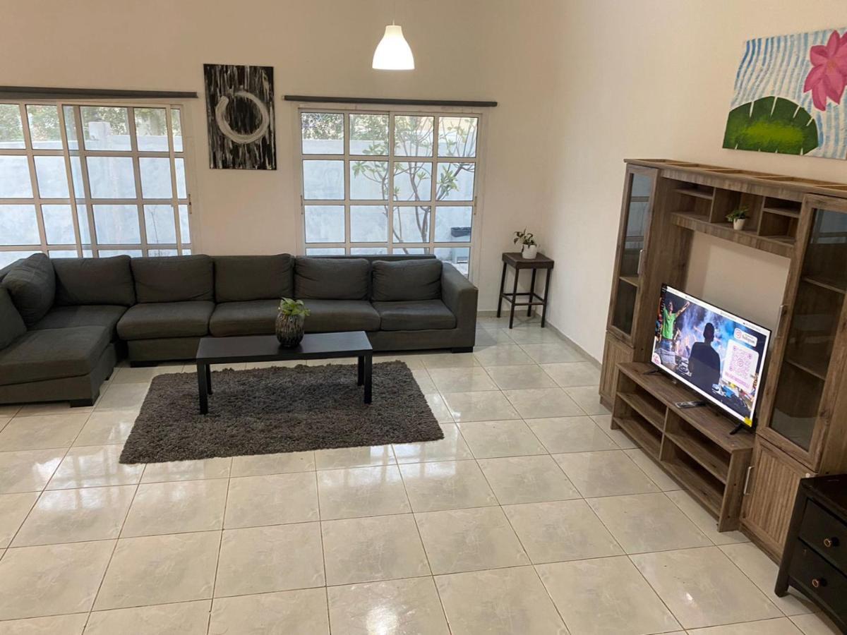 Comfortable Private Rooms In Compound Housing 두바이 외부 사진