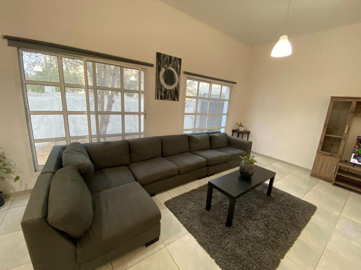 Comfortable Private Rooms In Compound Housing 두바이 외부 사진