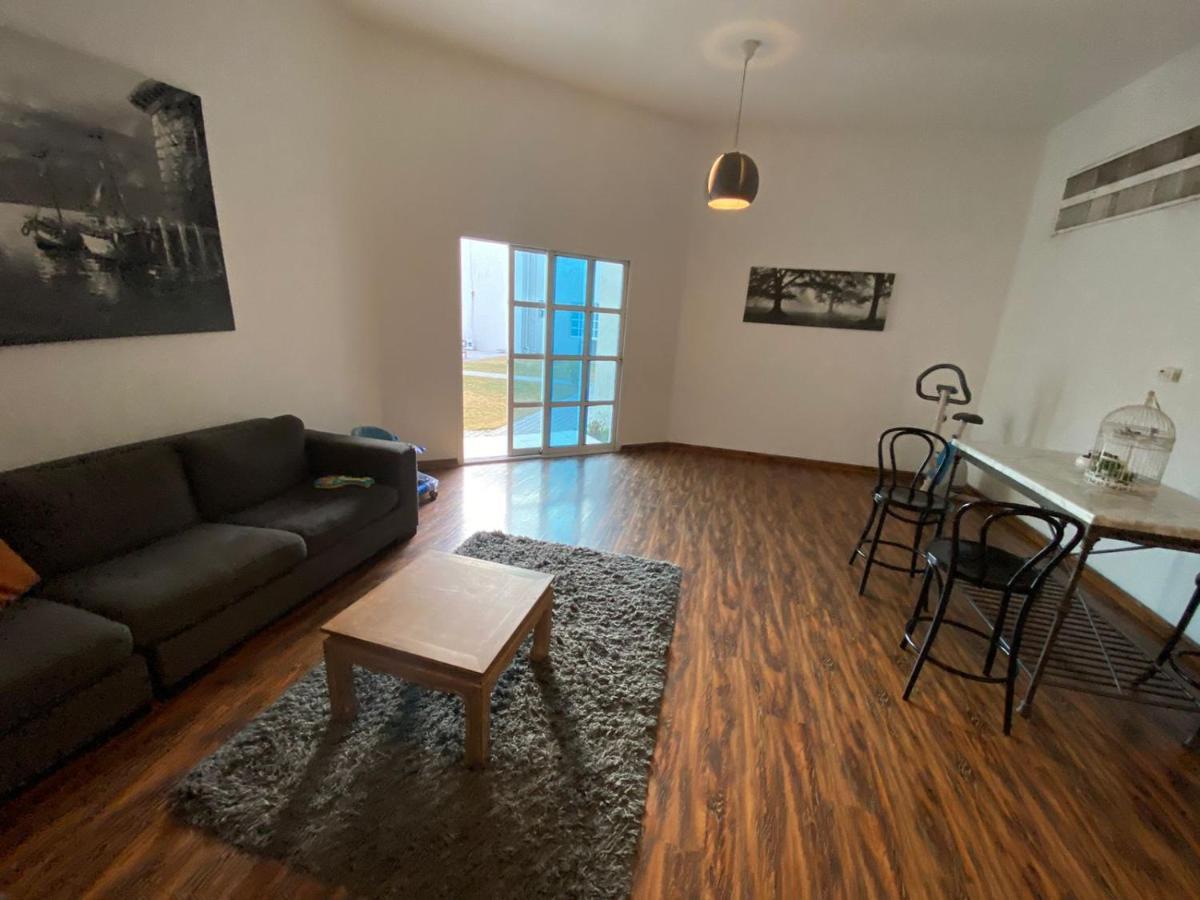 Comfortable Private Rooms In Compound Housing 두바이 외부 사진