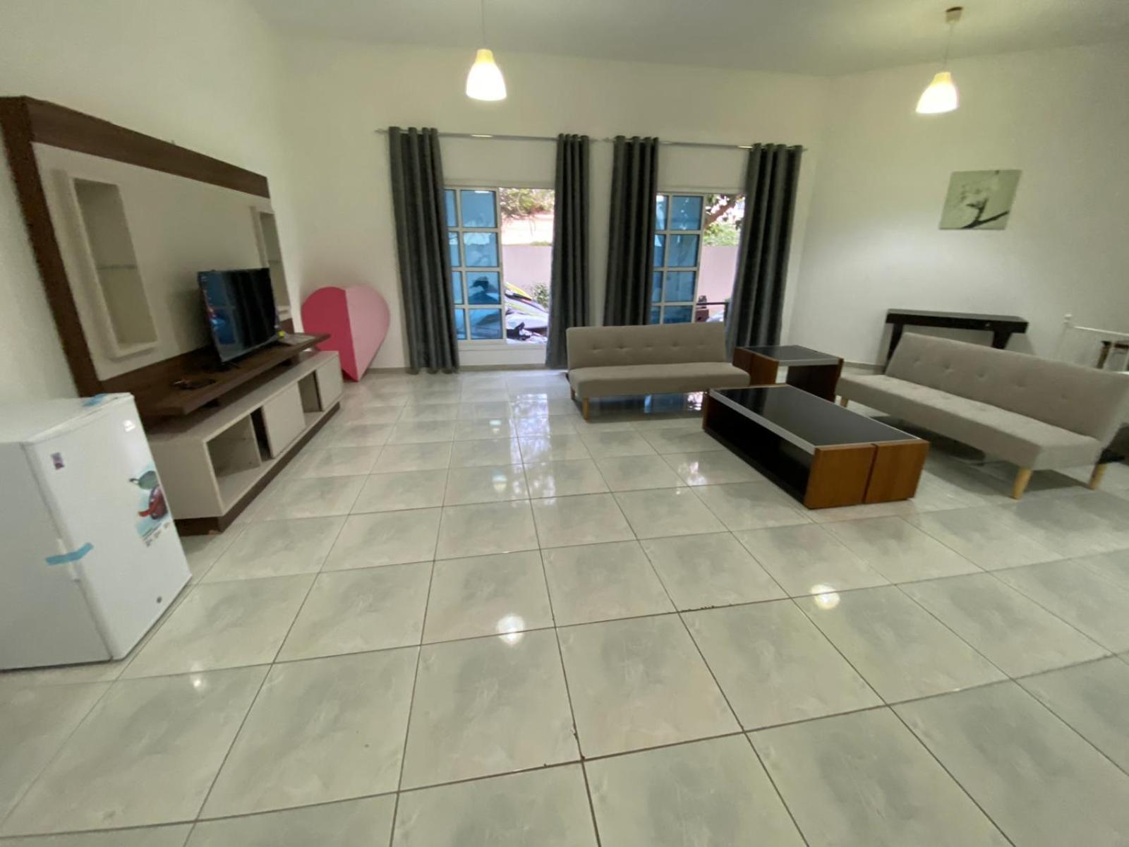 Comfortable Private Rooms In Compound Housing 두바이 외부 사진